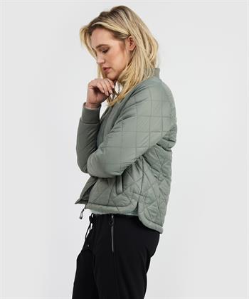 BeOne quilted bomberjack