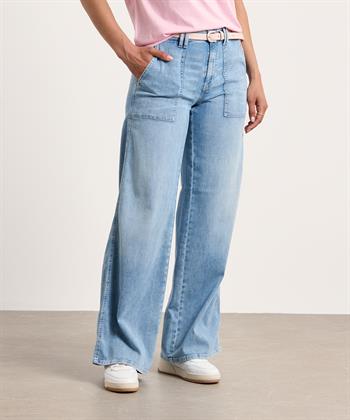 Cambio light weight wide leg jeans Alek