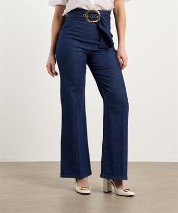 Caroline Biss flared jeans met riem