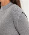 Caroline Biss lurex trui met schouderdetail