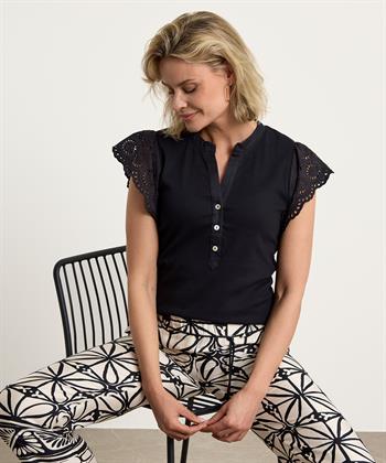 Emotions shirt broderie mouw