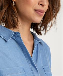 Emotions soft denim blouse met knoop