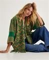 Giulia e Tu poncho vest ikat
