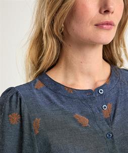 Giulia e Tu soft denim blouse borduursel