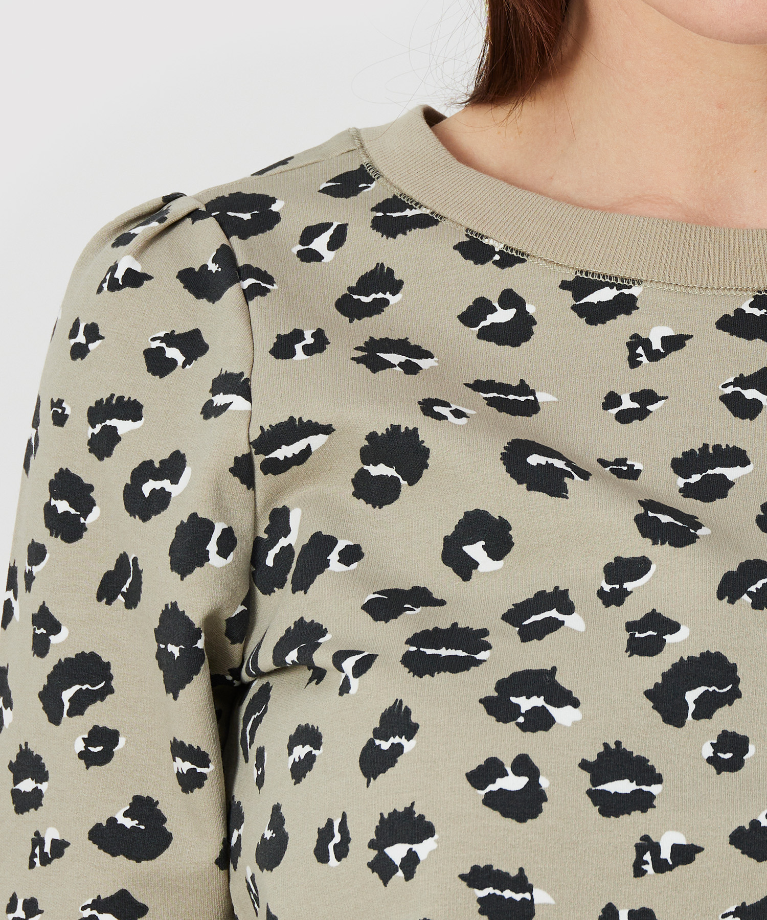 Verminderen Verlenen Dekbed Giulia e Tu sweater panterprint | BeOne