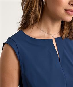 Japan TKY light travel top Shika