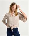 Joseph Ribkoff silky blouse knoop