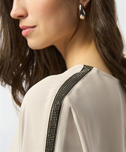 Joseph Ribkoff silky blouse strass mouw