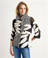 Joseph Ribkoff voile blazer geborduurde bloemen