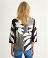 Joseph Ribkoff voile blazer geborduurde bloemen