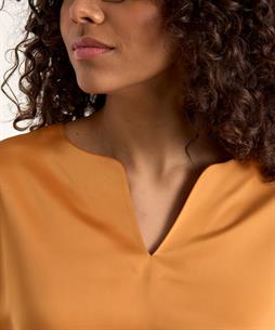 KYRA heavy silky blouse Ditte