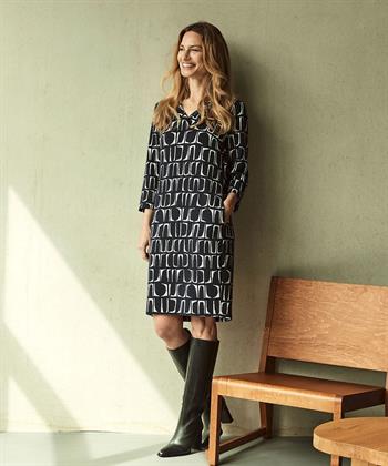 KYRA jurk geo print Dory