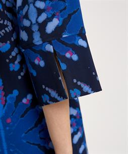 KYRA jurk met col all-overprint Janiek