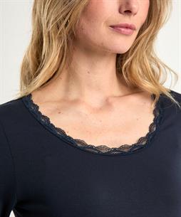 KYRA shirt kanten hals Manou
