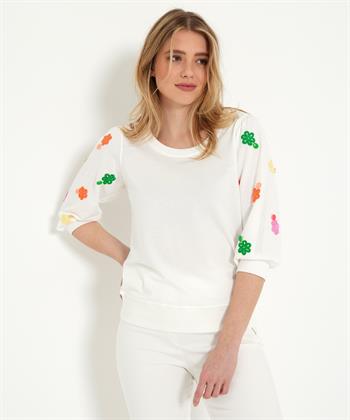 Leo & Ugo sweater crochet flower