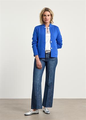 Look 027M