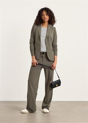 Look 032E
