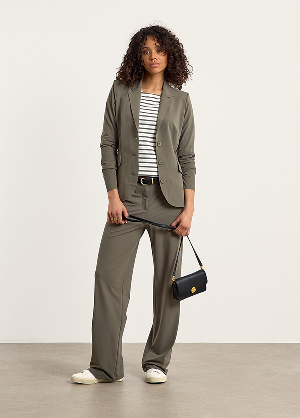 Look 032E
