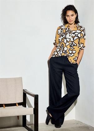 Look 033U