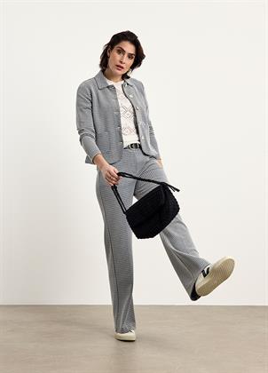 Look 037J