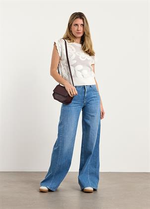 Look 038T
