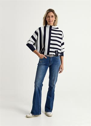 Look 043T
