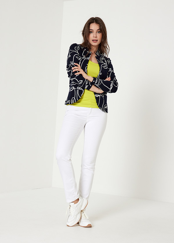 Look 047E