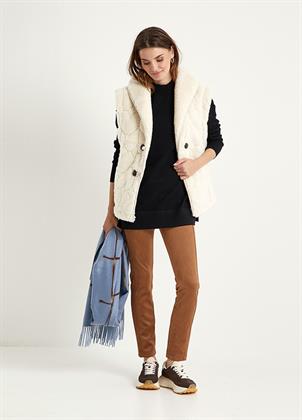 Look 050P