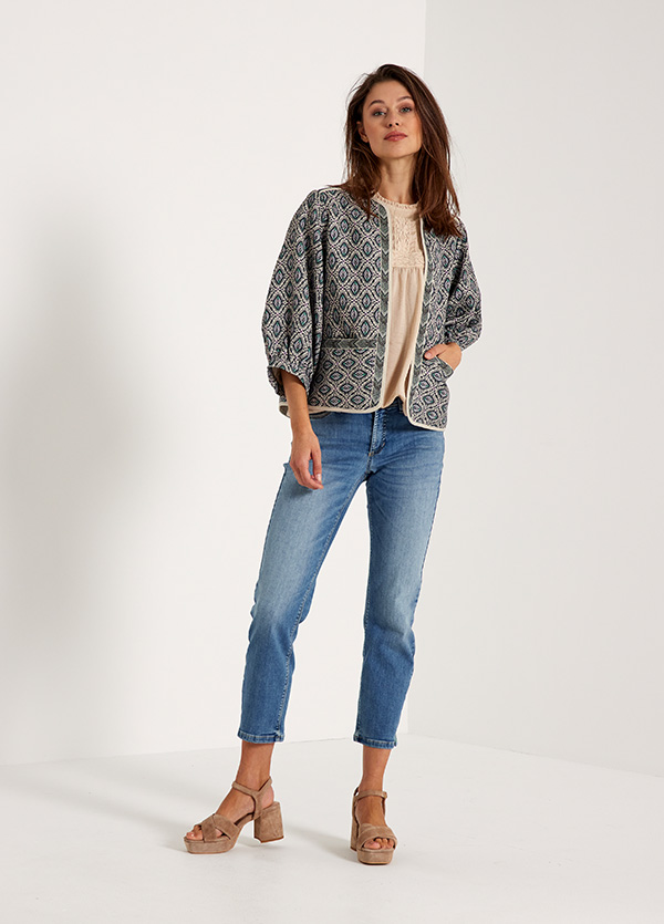 Look 064E