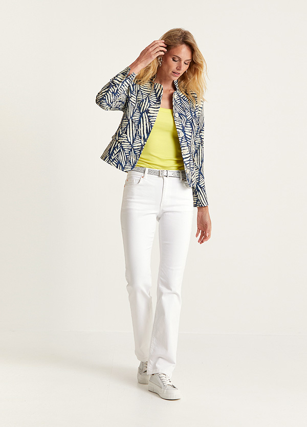 Look 074P
