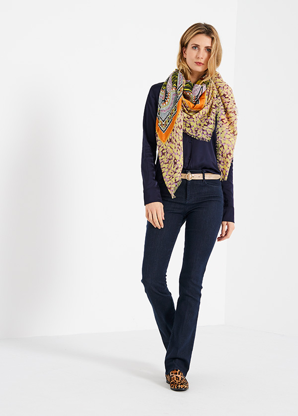 Look 094B