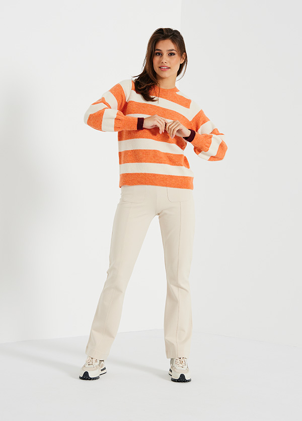 Look 098E