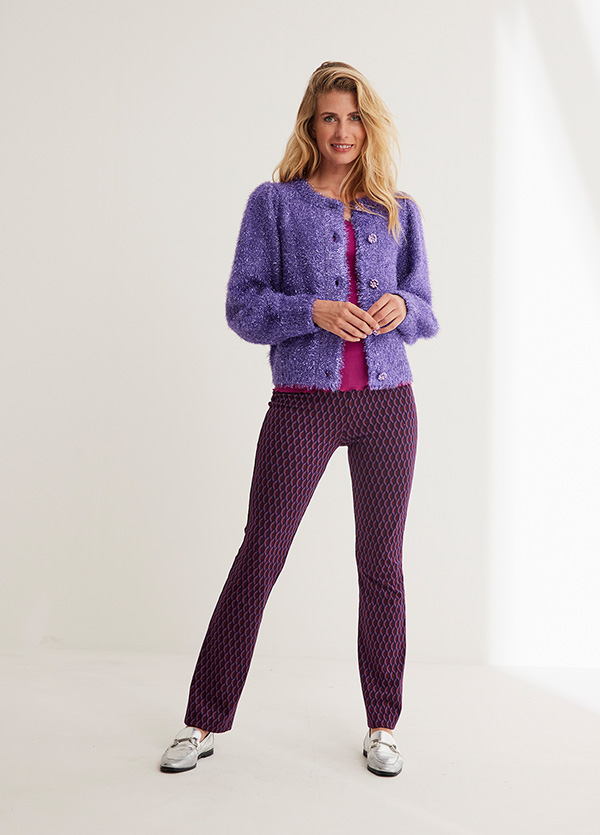 Look021W