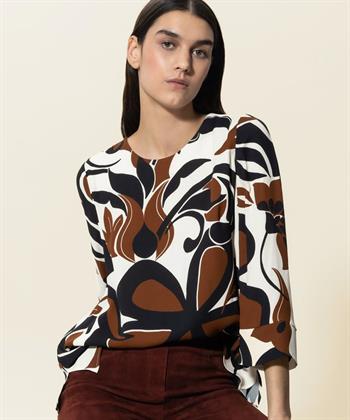 Luisa Cerano blouse big flower