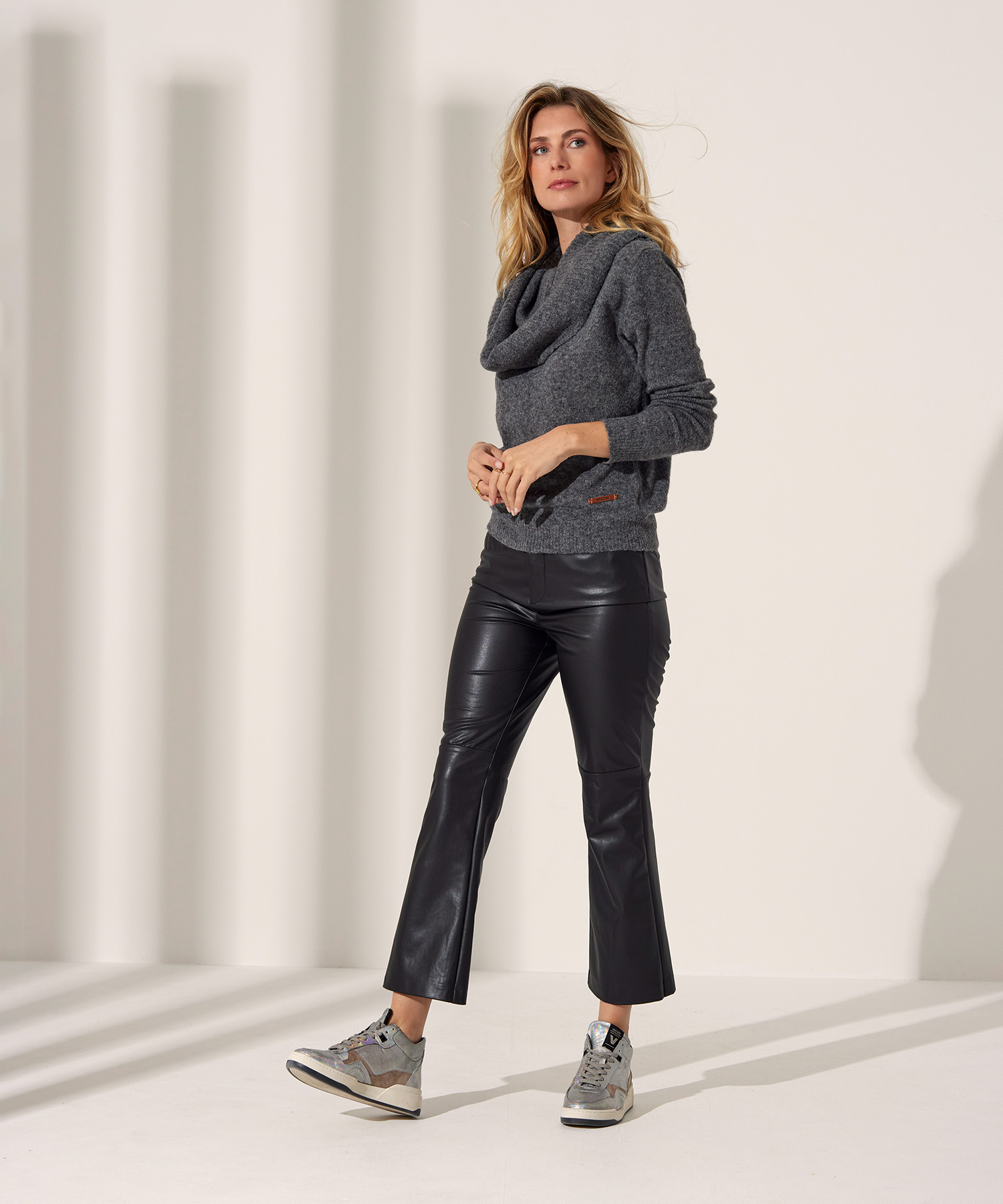 leather Jeans flare kick MAC BeOne | Aida vegan broek