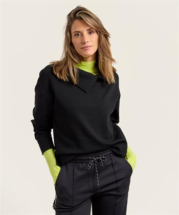 Marc Cain oversized sweater asymmetrische kraag