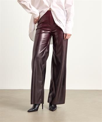 Marc Cain vegan leather broek Welkom