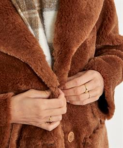 Milestone reversible fun fur jas Aloe