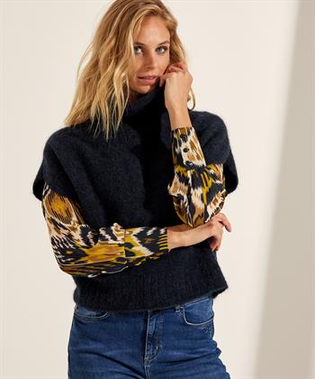 No Man's Land spencer aangeknipte mouw mohair