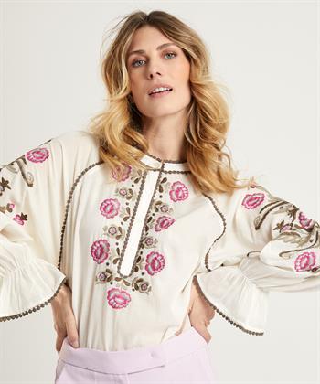 Summum blouse embrodery