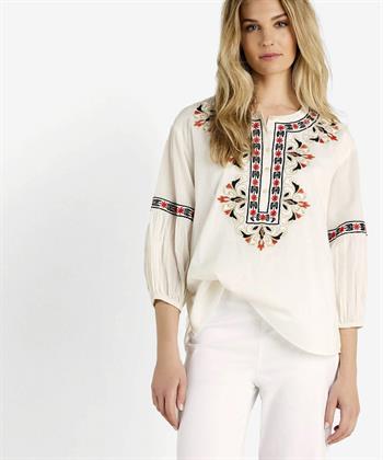 Summum blouse embroidery