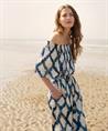 Summum silky off-shoulder jurk maxi ikat