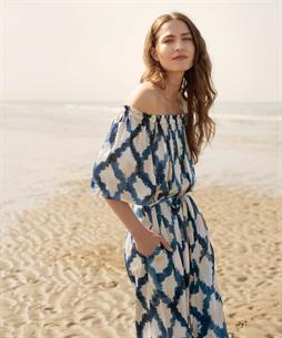 Summum silky off-shoulder jurk maxi ikat